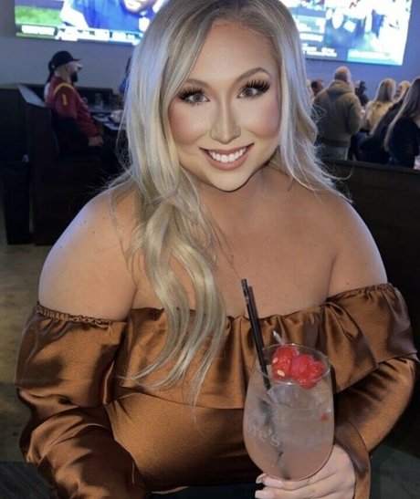 Macy J desnuda onlyfans