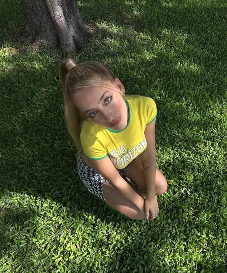 Ariannmusic onlyfans for free