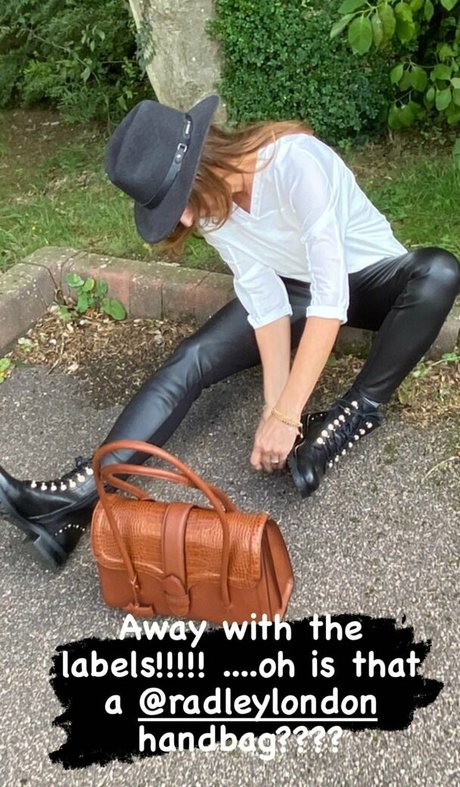 TV Shopping Presenters naked on onlyfans