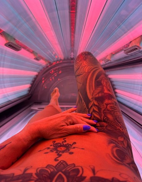 alpheratz boobs onlyfans