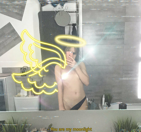 mhpeach onlyfans photo