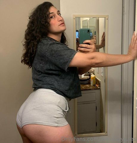 jewelsbyjules only fans pic