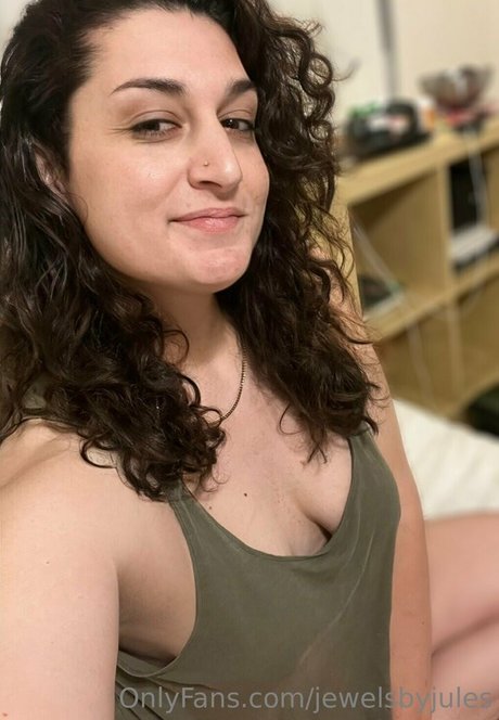 jewelsbyjules onlyfans free