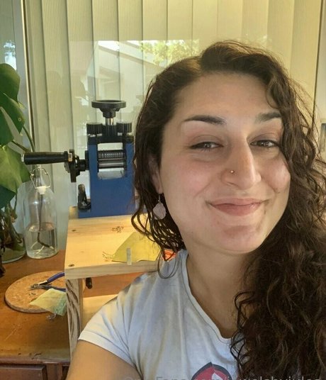 jewelsbyjules onlyfans free content