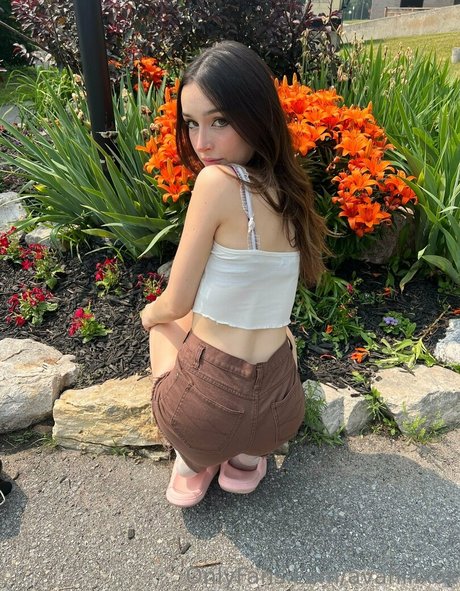 freelolamoon free onlyfans