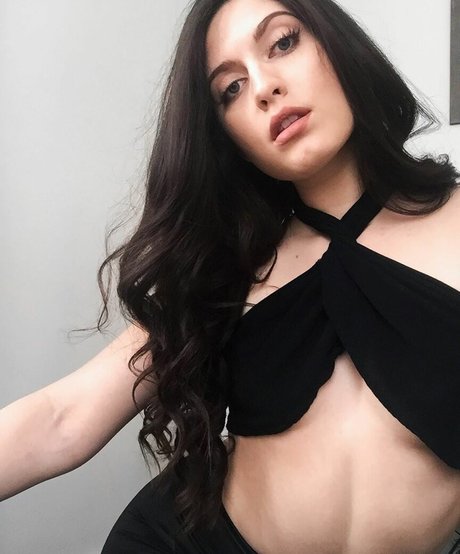 Ashley Jolly onlyfans boobs