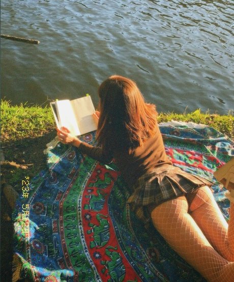 mellmoeller onlyfans content type