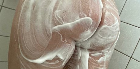 bellaerthal onlyfans leak nude