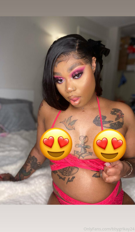 arab onlyfans nice selfie