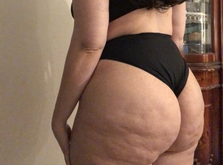 angelina bbw onlyfans model images