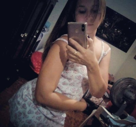 yarq22 onlyfans naked pics