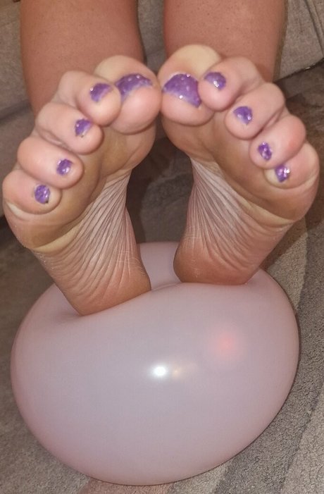 sloppysolesuk onlyfans photo