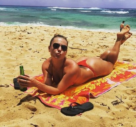 Agnes Bruckner onlyfans naked