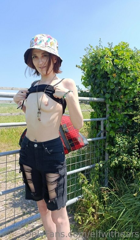 elfwithears onlyfans leaks xxx