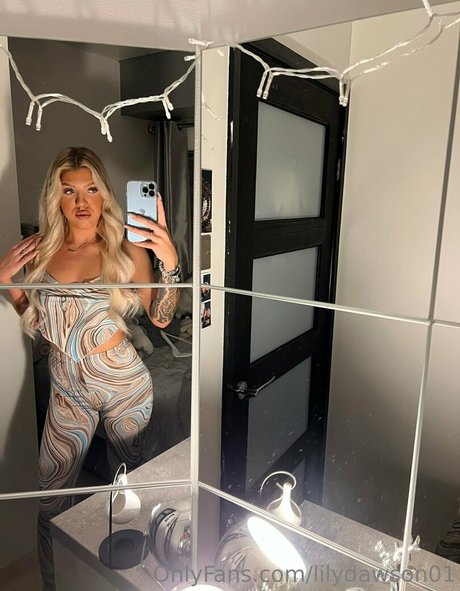 lilydawson01 onlyfans leak