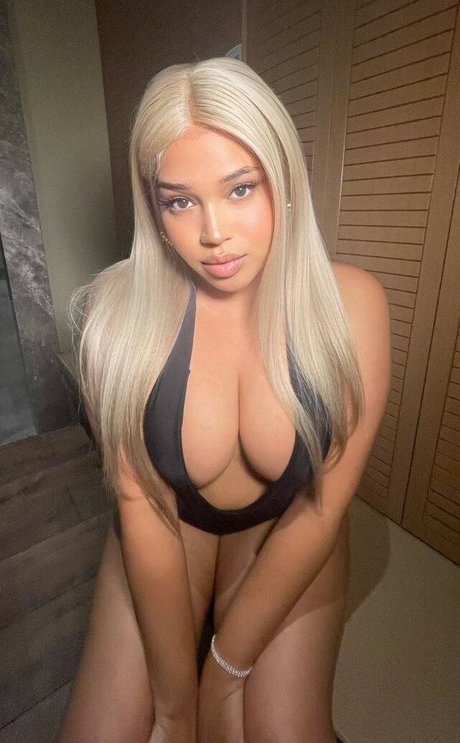 Spicymorena only fans pictures