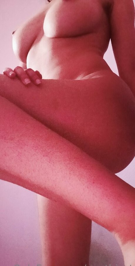 Hanan999 onlyfans nude tits