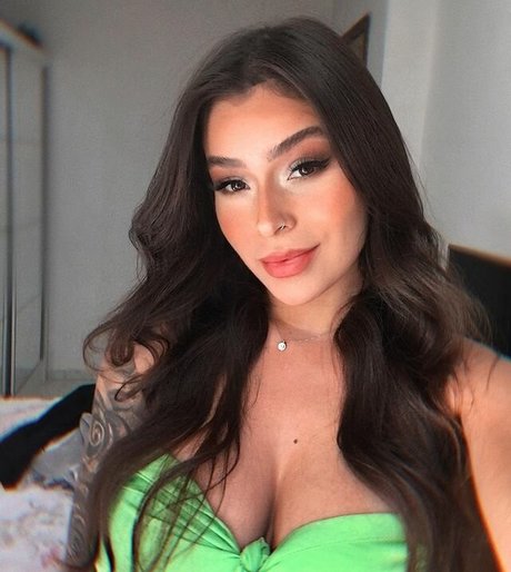 isabel caseI Profile pic