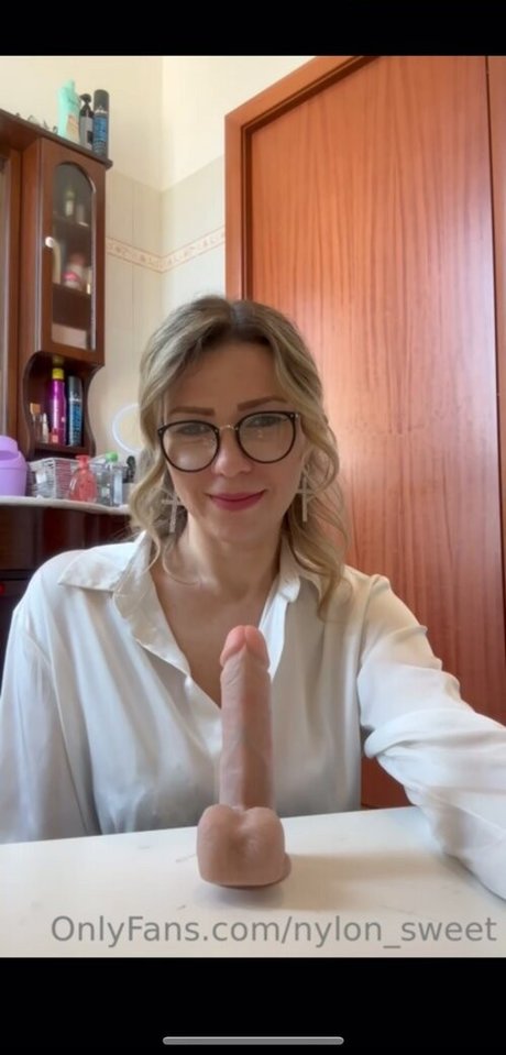 Nice MILF leaked only fans porn