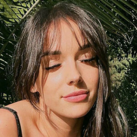 Lily Jade onlyfans model images