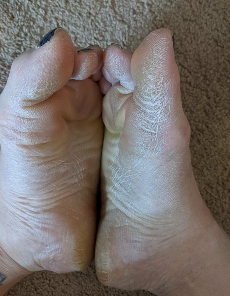 flirtyf33t94 onlyfans leak