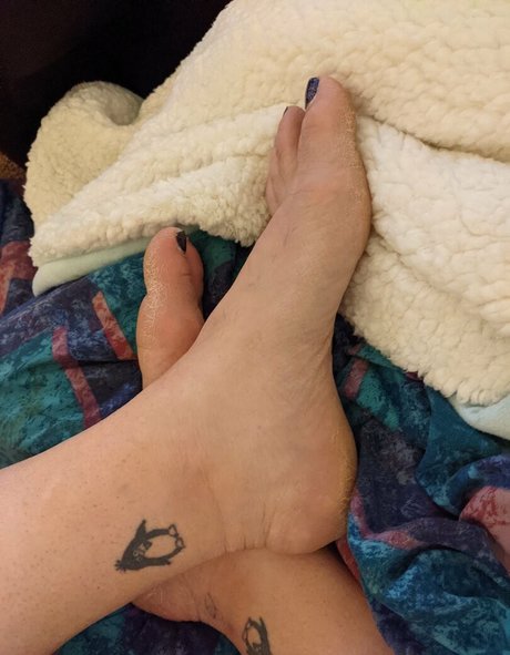 flirtyf33t94 onlyfans fotos