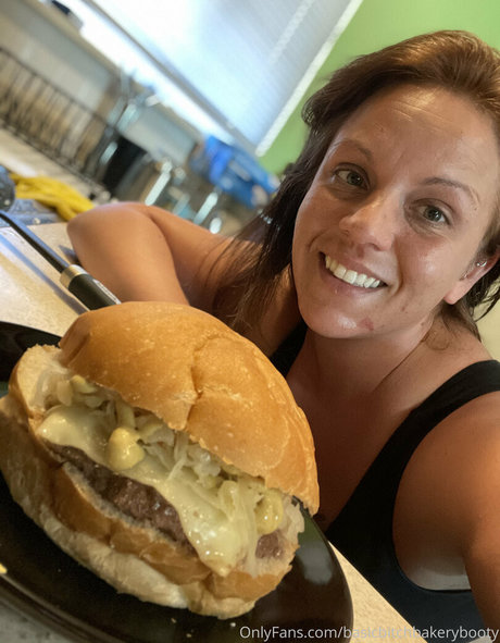 basicbitchbakerybooty onlyfans leaked naked