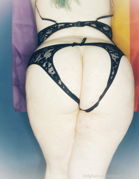 thicc n spooky onlyfans pictures