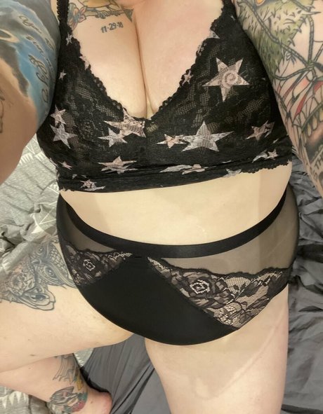 thicc n spooky Profile pic