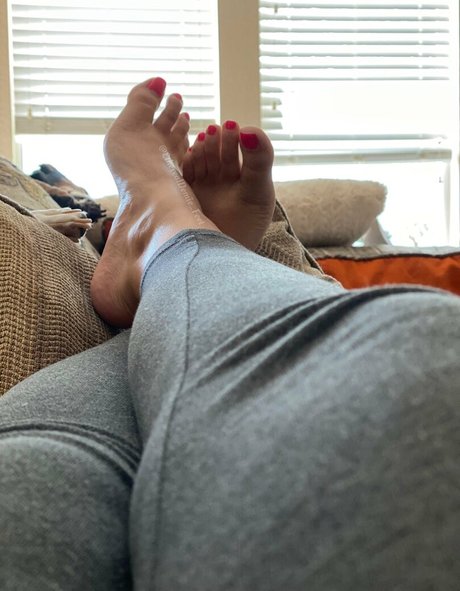 etherealdemie feet pics onlyfans