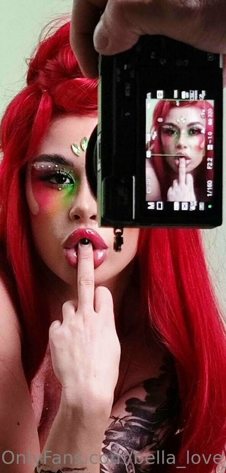 bella love fit onlyfans tits