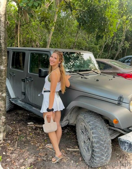 lauragetshigh leaked onlyfans porn