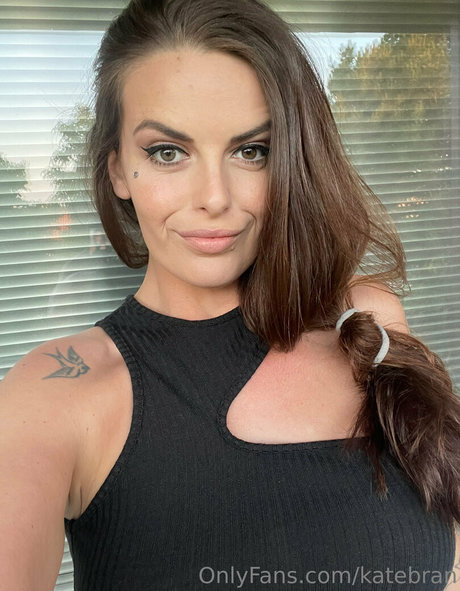 katebran onlyfans model photos