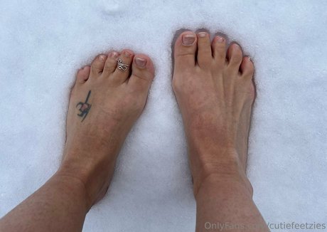 cutiefeetzies nude leaked onlyfans