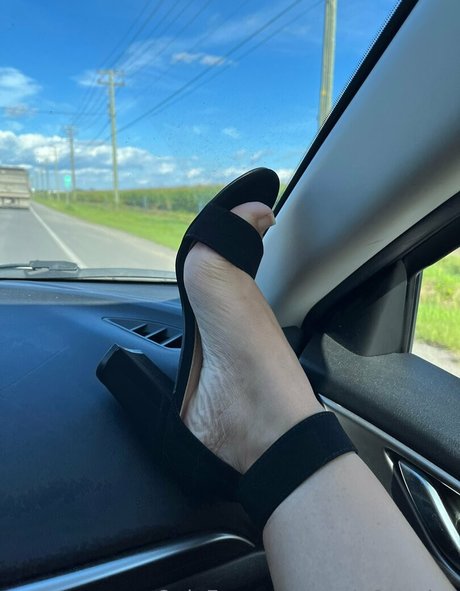 cutiefeetzies onlyfans lesk