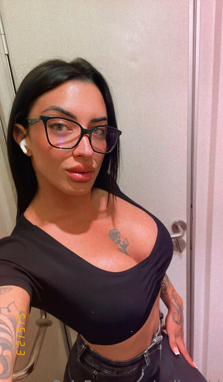 neliagold onlyfans fotos