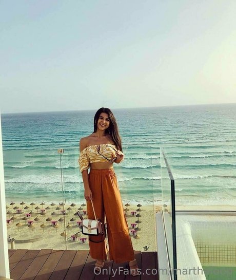 marthaloop onlyfans topless