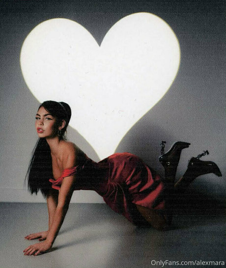 Alex Mara onlyfans pic