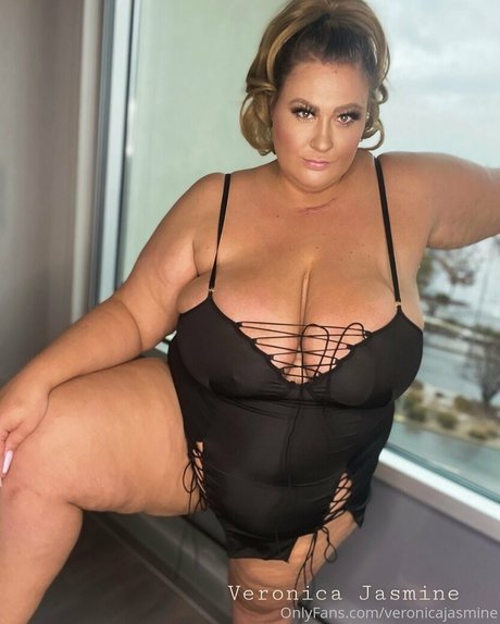 veronicajasmine onlyfans nude leaks