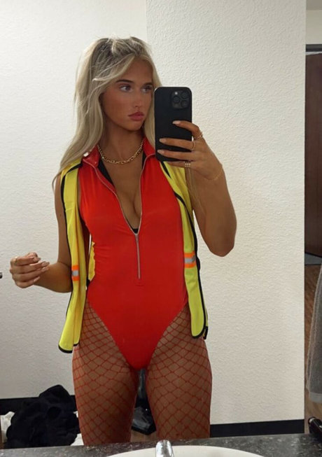 Ella Fredrickson onlyfans sexy