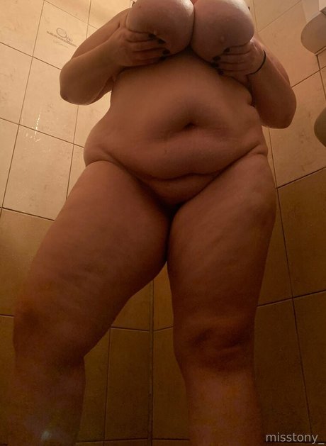 misstonyy new onlyfans leak
