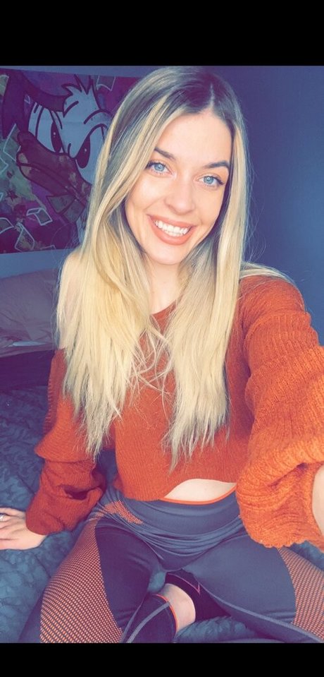 ThatONEBitxh onlyfans leajs