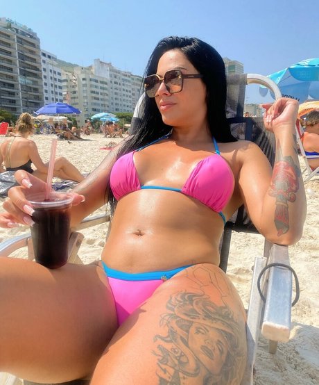 Hellen Portillo onlyfans striptease