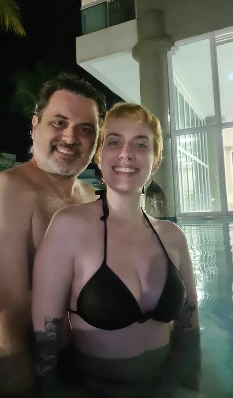 Bela Castelhonebella onlyfans naked pics