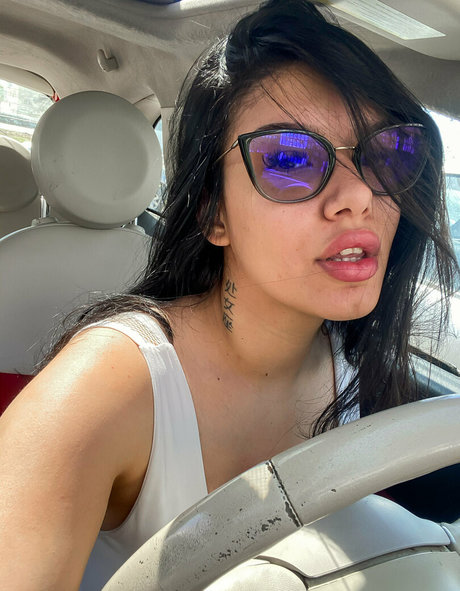 hinnatadelucca only fans pictures