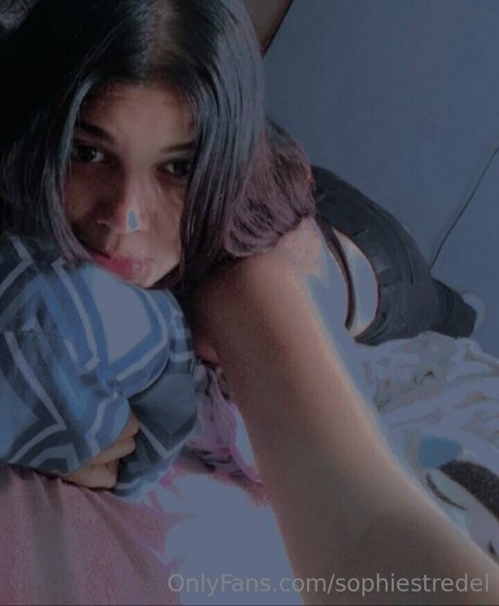 sofia only18 sexy onlyfans