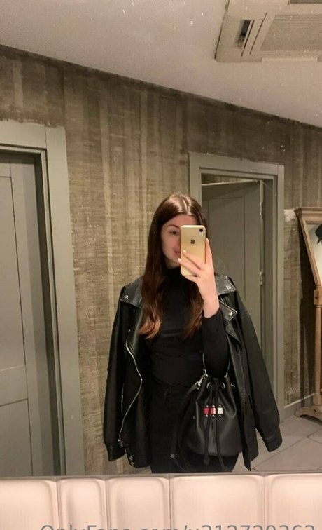 kira williams onlyfans sex leaks