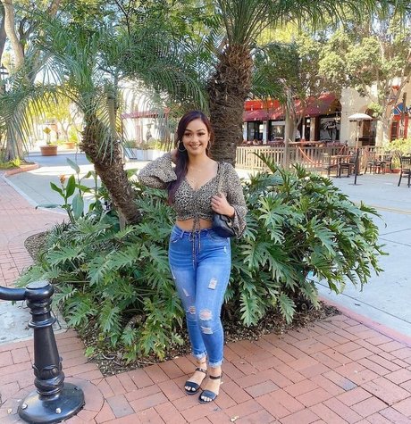 Punjabi Mami leaked onlyfans