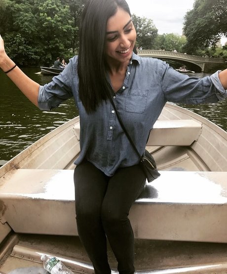 Sasha Kalra only fans nude leaks