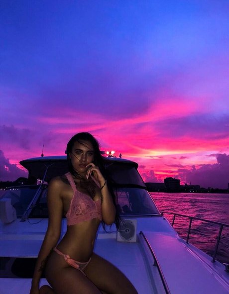 Laura Zarate sexy onlyfans